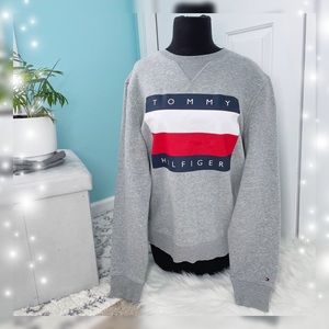 Preppy Tommy Hilfiger Crew Neck Sweatshirt